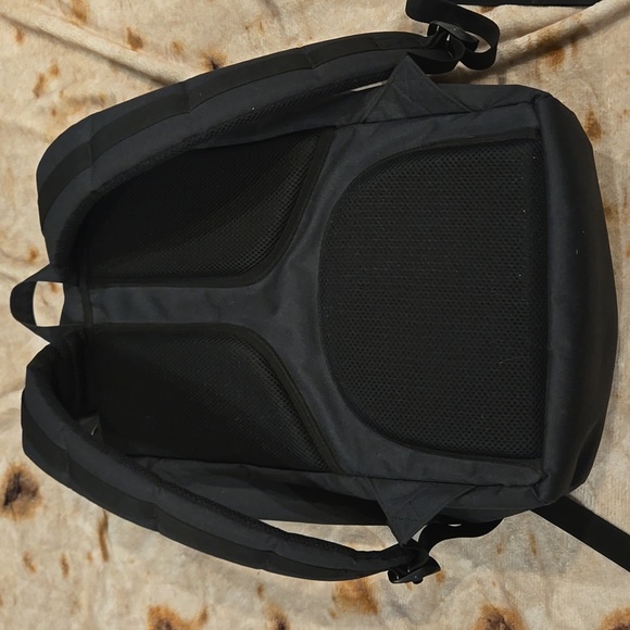 Herschel Supply Co Little America Backpack - Picture 3 of 10